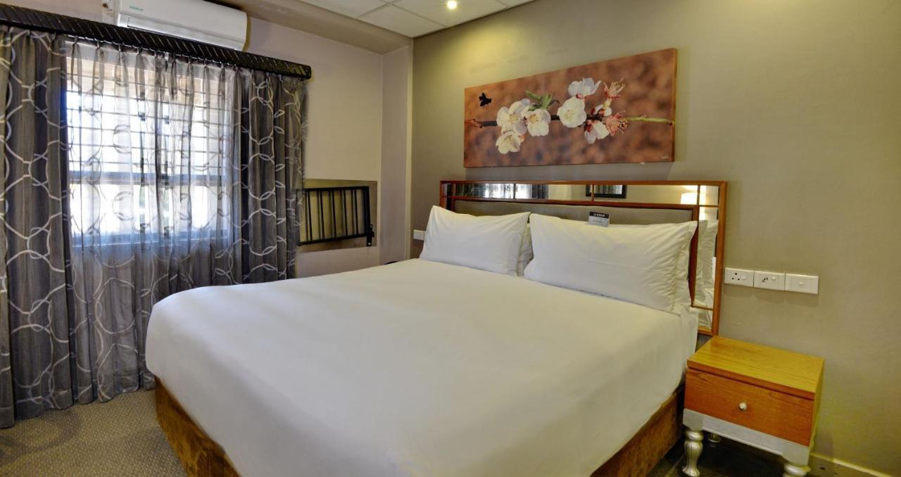 Anew Hotel Hatfield Pretoria Exterior photo