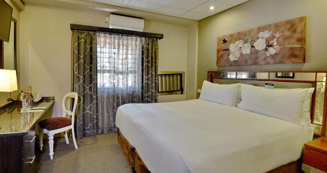Anew Hotel Hatfield Pretoria Exterior photo