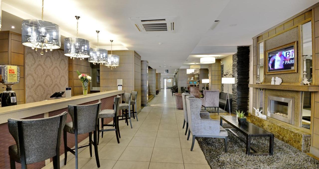 Anew Hotel Hatfield Pretoria Exterior photo