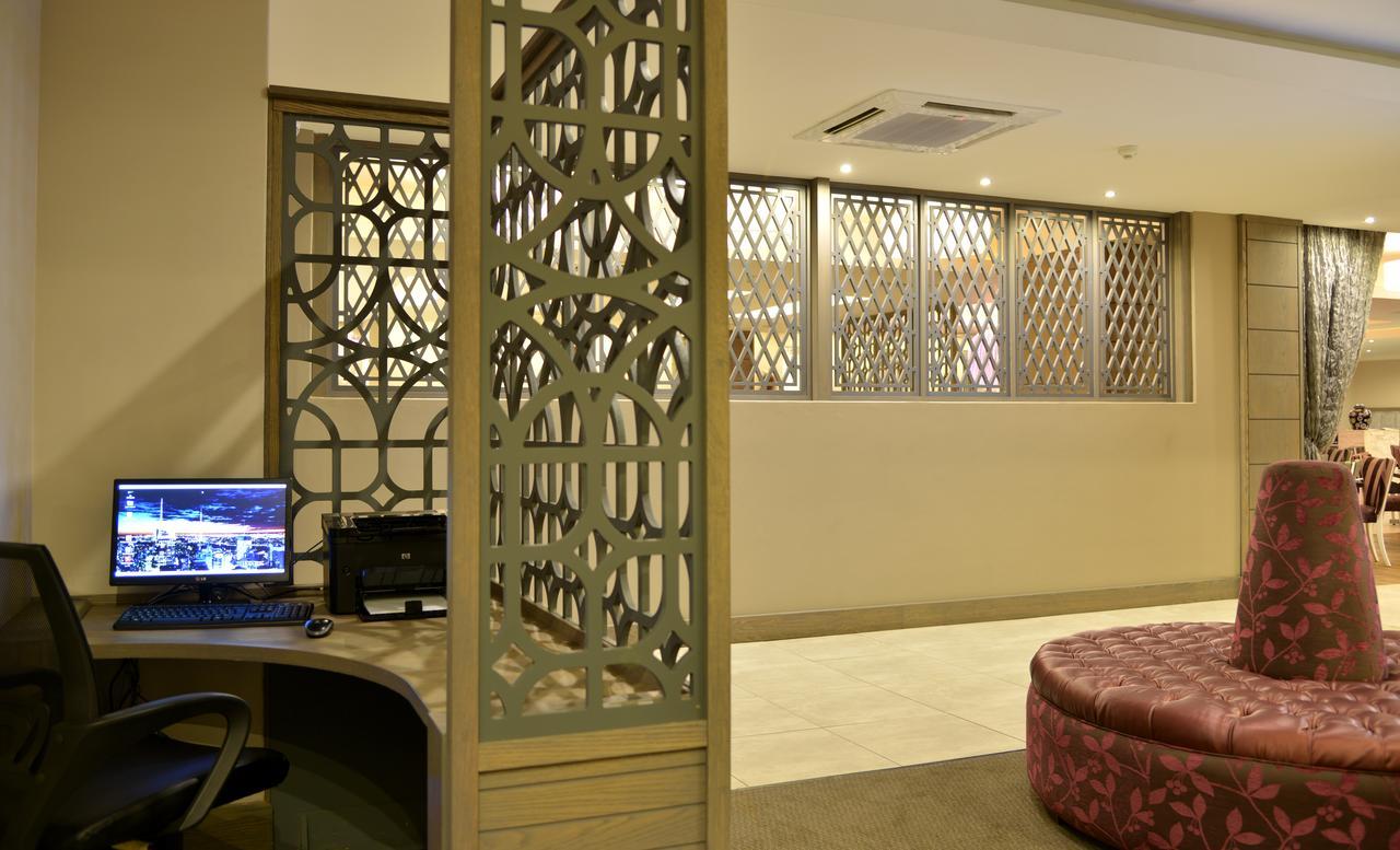 Anew Hotel Hatfield Pretoria Exterior photo