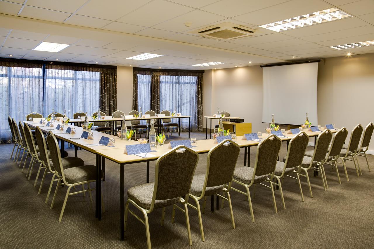 Anew Hotel Hatfield Pretoria Exterior photo